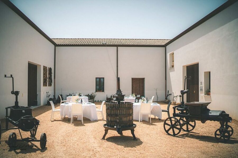 Partinico: Historic Sicilian Vineyard & Wine Tasting Tour - Following the wine from production to bottle
