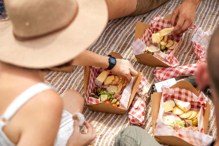 Pokolbin: Picnic & Wine Tasting at Audrey Wilkinson Vineyard - What to expect in the picnic hamper