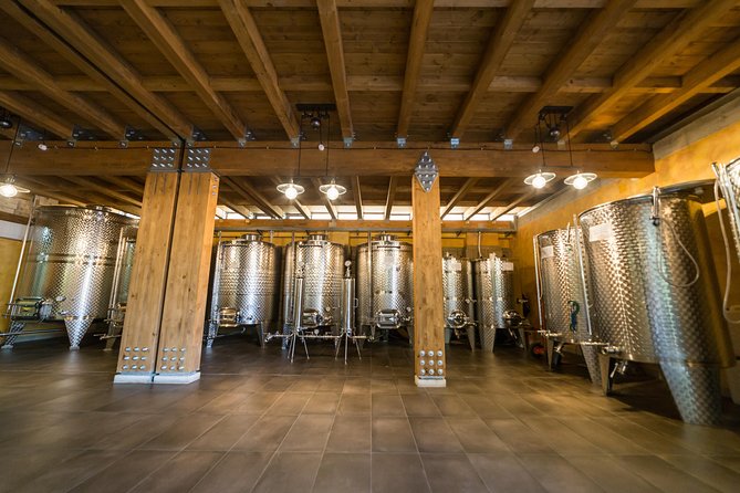 Pompeii Vineyard Escape: Private Wine Tasting & Lunch - Service That Makes the Difference