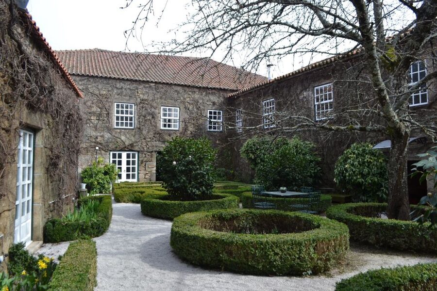 Porto: 3 Douro Valley Vineyards Tour with Lunch - Who will enjoy this tour most
