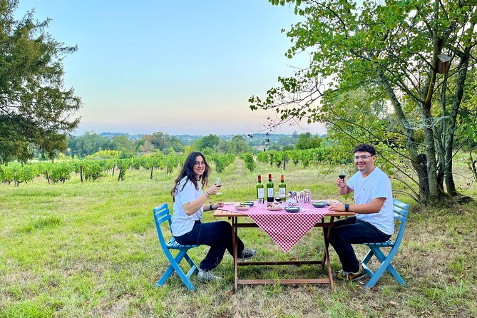 Private 2cv tour in the vineyards and Wine tasting - Why a 2CV changes the Bordeaux countryside