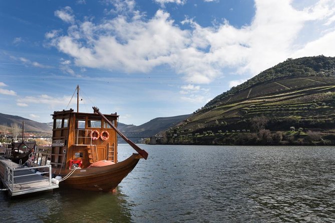 Private Douro Valley Wine Tour: 2 Wine Estates, Lunch and Cruise - What $278.26 Buys You
