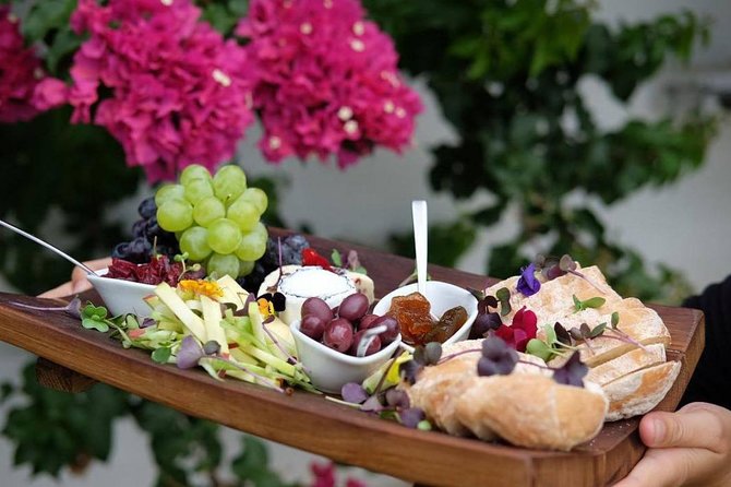 Private Package to Finest Vineyards - Stellenbosch pickup - Why a private Stellenbosch wine day makes sense