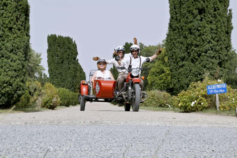 Private ride in the vineyards from Saint-Emilion - The One-Hour Small Tour Versus the Grand Tour