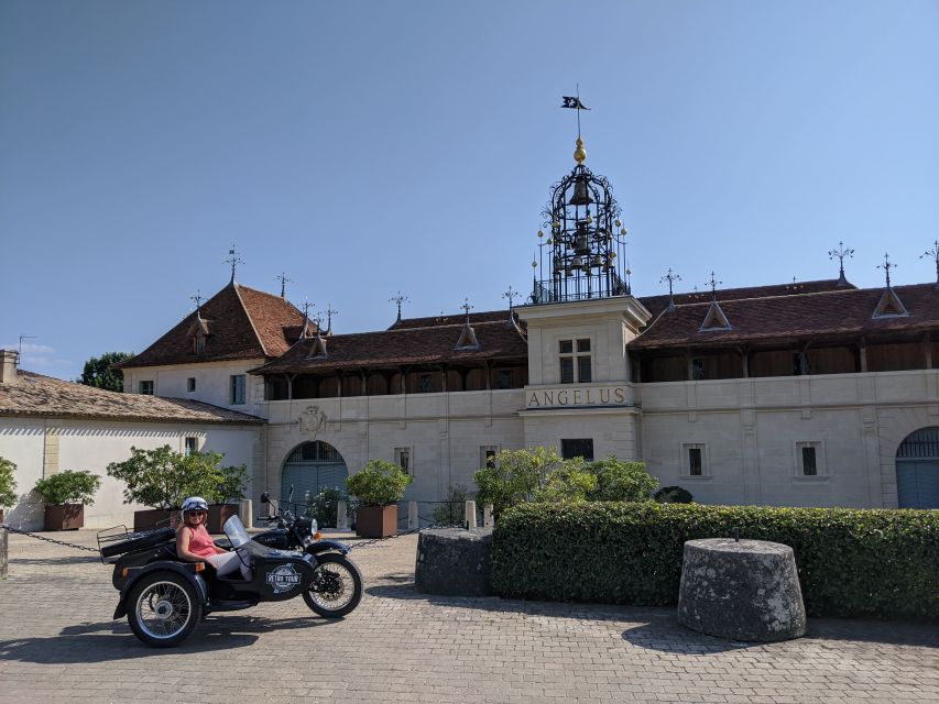 Private ride in the vineyards from Saint-Emilion - The Guide Makes the Difference