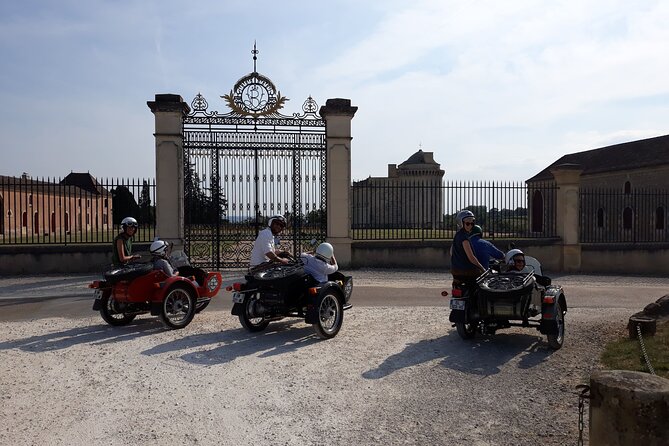 Private ride through the vineyards from Saint-Emilion - 1h30 - What this 90-minute Saint-Émilion ride is really like