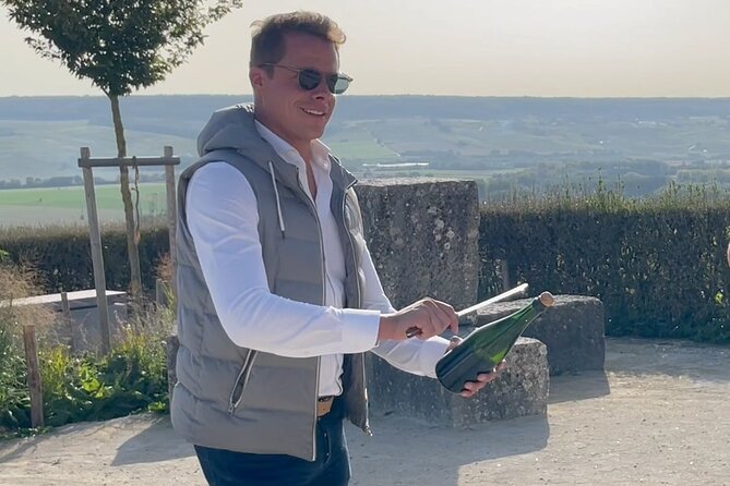 Private Tour of Epernay and Vineyards by Bus with Champagne - The Côte des Blancs and Cramant