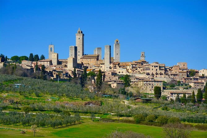Private Tuscany Day Tour: San Gimignano and Chianti Wine Region from Florence - Key points at a glance