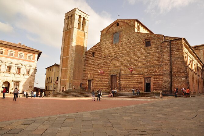 Private Tuscany Wine Country Day Trip from Rome with Lunch - Montalcino wine country and the included lunch