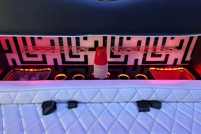 Private Vineyard Tour in Party Bus (4 Vineyards), Includes Lunch - Why the guide can make or break the day