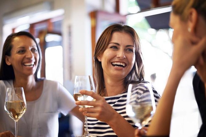 Private Wine and Chocolate Tour in Niagara Wine Region - A private day through Niagara wine country