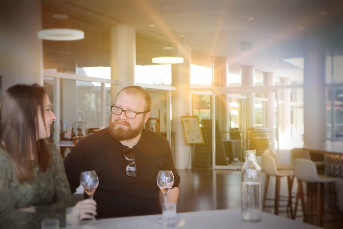 Private Wine Country Tour Including Photography Services - Transport, pickup, and the six-hour clock
