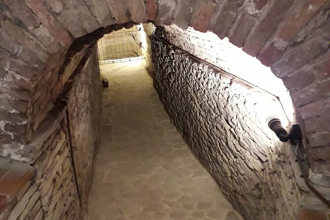 Private Winery and Vineyard Tour with Wine Tasting - Why Azienda Agricola Fea Makes a Good Stop