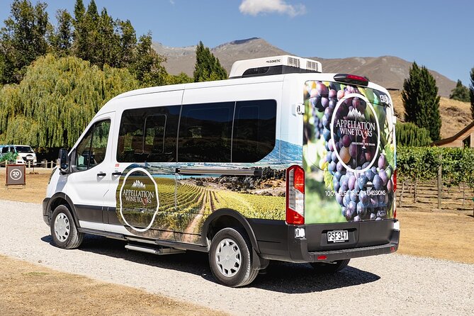 Queenstown Classic Wine Tour: 3 Winery Visits, Cave Tour & Cheese - Leaving Queenstown for the Gibbston Valley