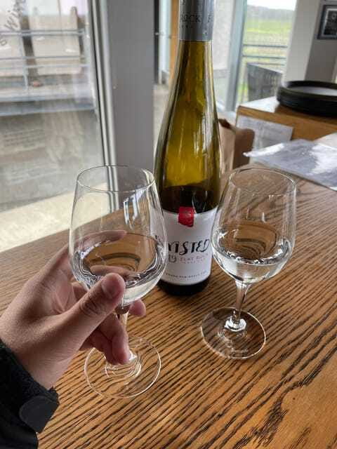 Relaxing Lunch & Wine Tour through Niagara's Wine Country - The final 45-minute tasting