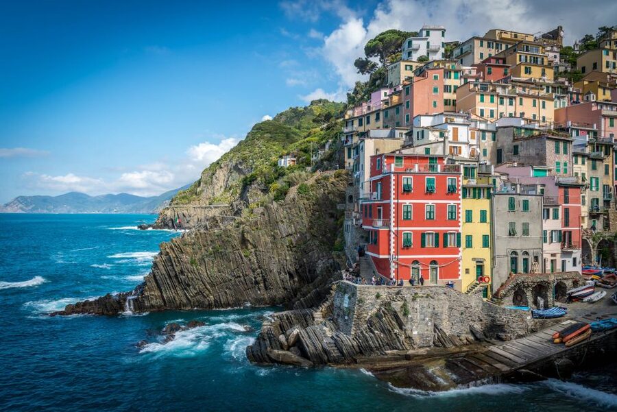 Riomaggiore: Vineyard & Wine Cellar Tour with Wine Tasting - What five wines add to the visit
