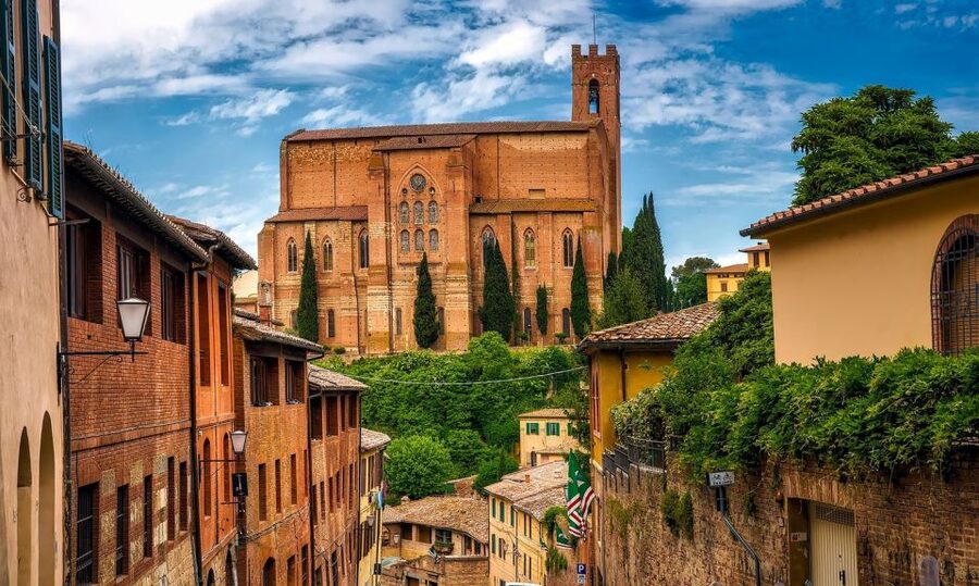 Rome: Private Tour to San Gimignano, Siena & Winery Visit - San Gimignano and its medieval towers