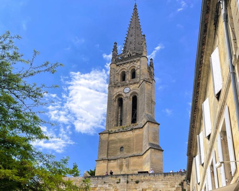 Saint-Emilion: Morning Tour with Wine Tasting & Snack - The 50-minute ride into wine country