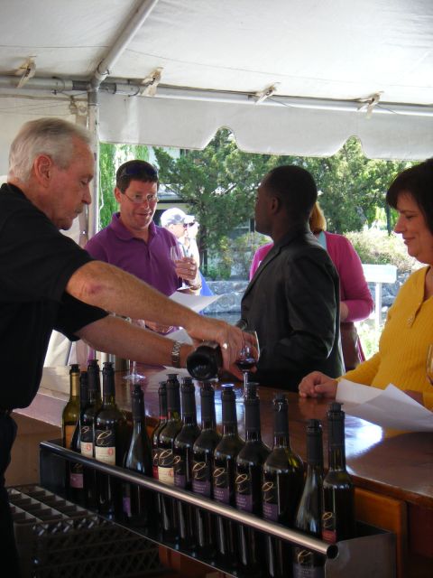 San Francisco: Half-Day Wine Country Tour with Wine Tastings - Sausalito and Marin County from the bus