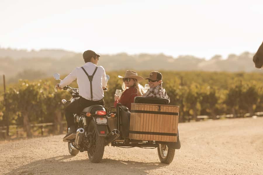 San Luis Obispo: Vineyard Rides Wine Adventure - The first photo stop and scenic drive