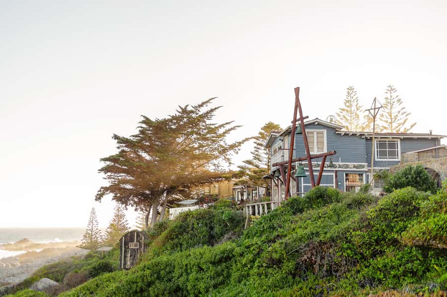 Santiago: Veramonte Vineyard, Isla Negra and Algarrobo, - Algarrobo and San Alfonso del Mar: a strange and memorable stop