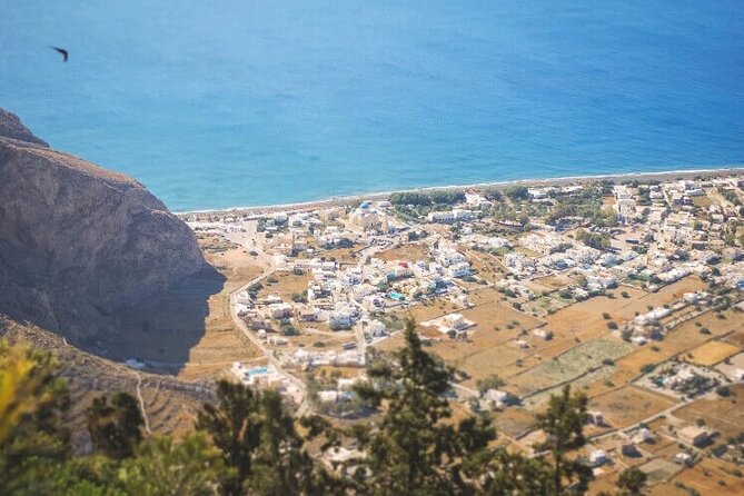 Santorini: Must-See & Winery Visit Private Tour - What the $265.11 price really covers