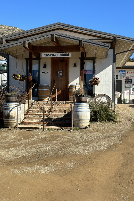 Sedona: Visit 4 Award Winning Vineyards in the Verde Valley - The Sedona pickup sets the tone