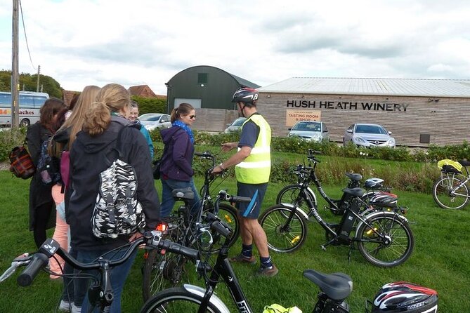 Self-Guided Electric Bike Tour to vineyards and castles in Kent - Learning to ride the electric bike