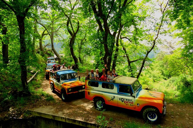 Skywalk, Vineyards, Landscapes and 4x4 Experience in Madeira - A 4x4 format with a quick pace