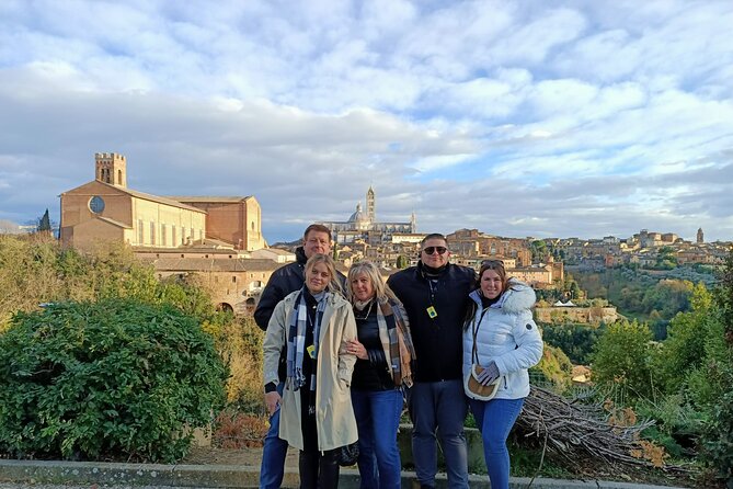 Small group Chianti Classico & Brunello wine region from Siena - Montalcino fortress and the Val d’Orcia view