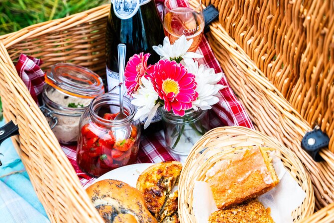 Sussex Vineyard & Winery Bus Tour on Iconic Vintage London Bus - Practical tips for a smoother day