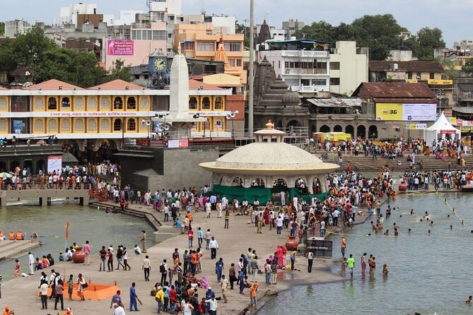 Temples & Vineyards: Private Tour to Nashik from Mumbai - The 6:00 PM Return to Mumbai