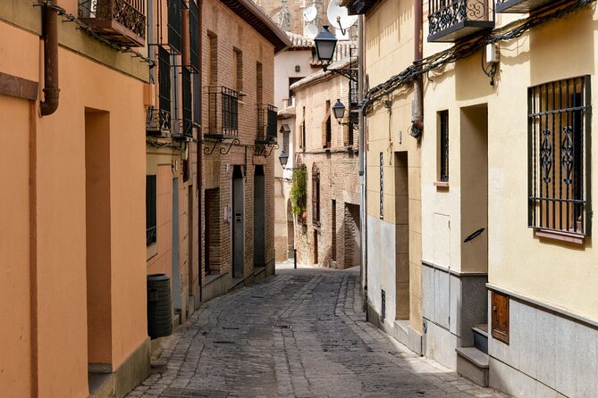 Toledo Full Day with Winery Visit, Tapas and Wine Tasting - Lunch: convenience over local freedom