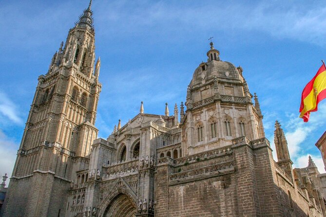 Toledo Full Day with Winery Visit, Tapas and Wine Tasting - Casa del Valle and the three-wine tasting
