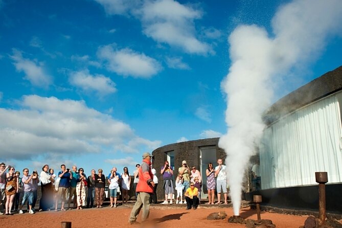 Tour Lanzarote South with Winery Visit - Why this five-hour route works well
