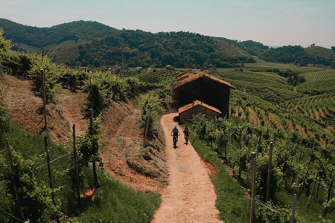 Valdobbiadene e-bike tour amongst vineyards UNESCO Prosecco Hills - How long the experience really takes