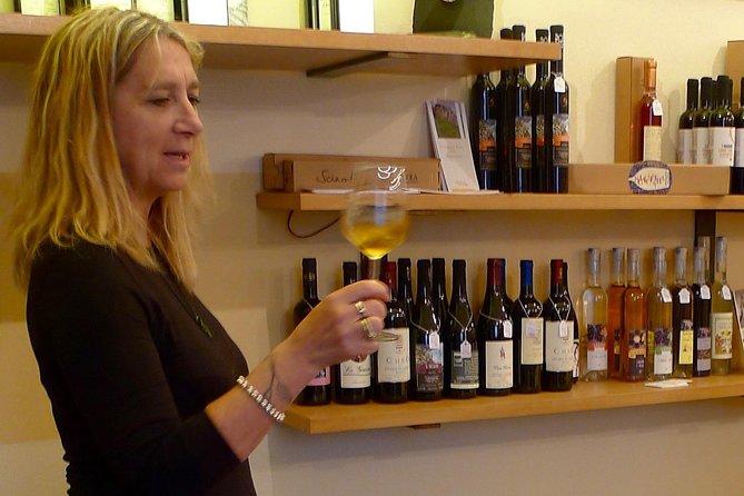 vineyard tour & wine tasting - A local guide with a personal connection