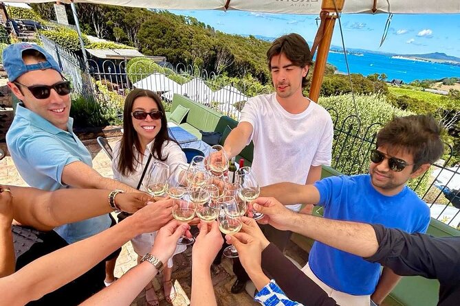 Waiheke Island Day Tour: Ziplining, Wine Tasting & Vineyard Lunch - Cable Bay and Mudbrick: two different final stops
