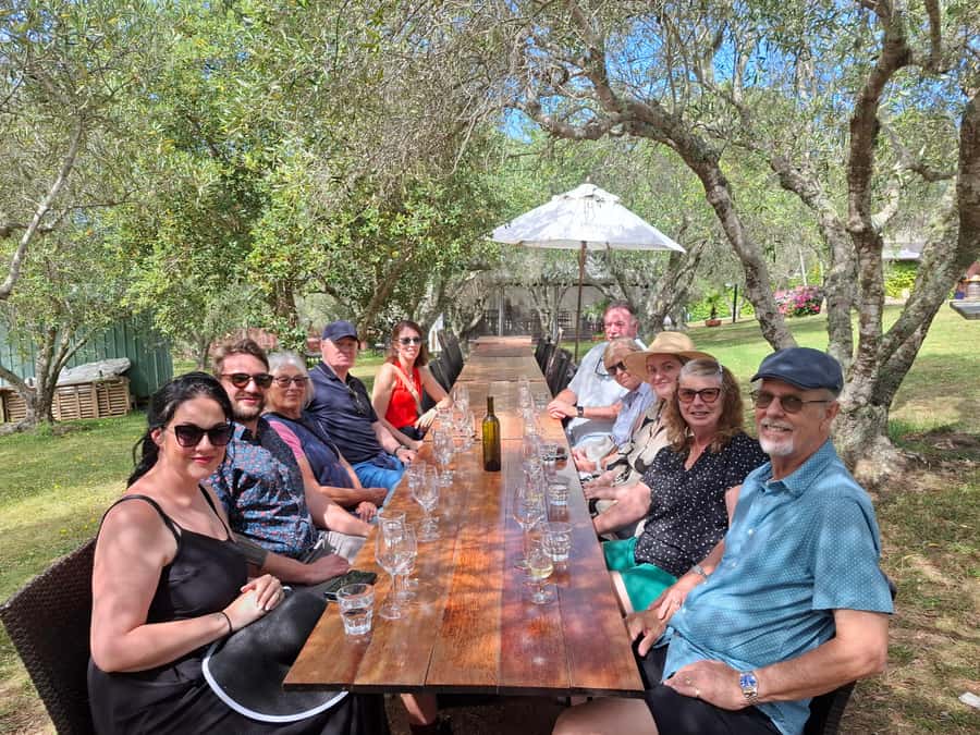 Waiheke Island: Sip and Savor 3 Vineyards Tour with Lunch - Guides turn a wine route into an island day