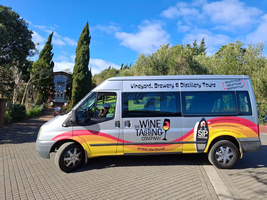 Waiheke Island: Sip and Savor 3 Vineyards Tour with Lunch - Meeting your guide at Matiatia Wharf