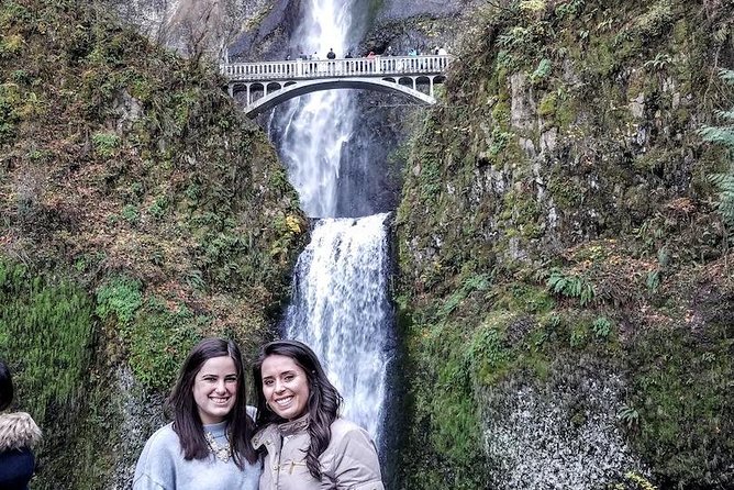Waterfalls & Wine Tour-Multnomah Falls,Vineyards,Hood River Combo - Latourell Falls and the close-up waterfall stop