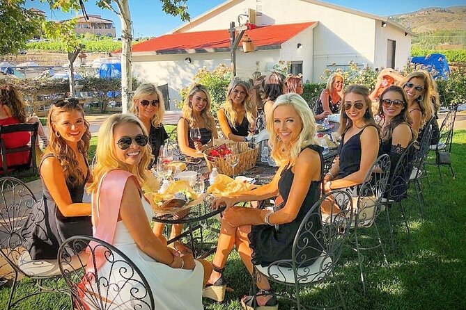 Weekday Wine Tour Special +Local Pick-up in Temecula Wine Country - South Coast Winery and the lunch question
