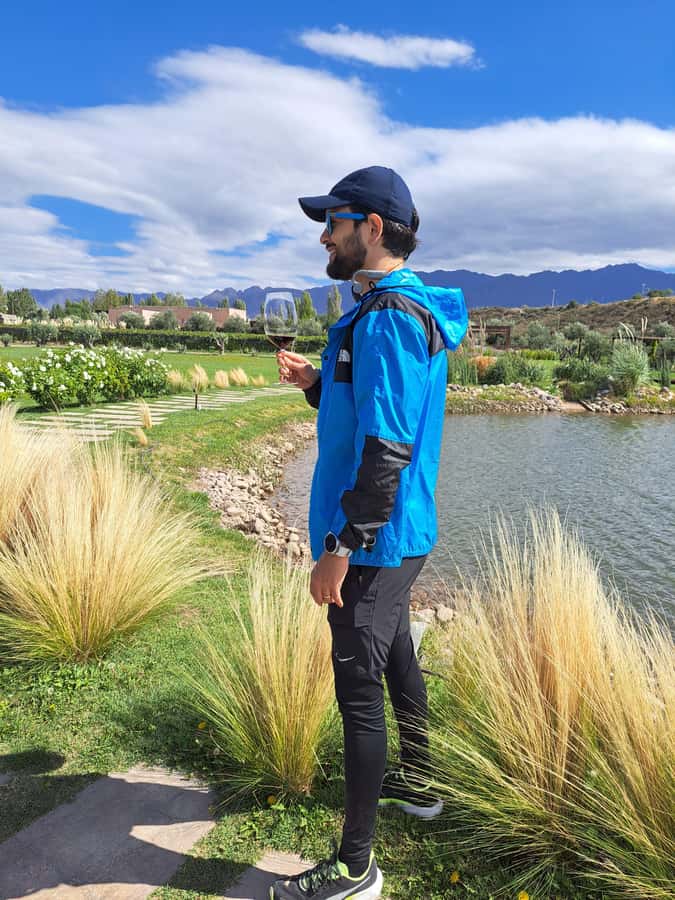 Wine and Chocolate Bike Tour: ride, taste, lunch, vineyards. - From Mendoza city to the MONTAÑITA bikes