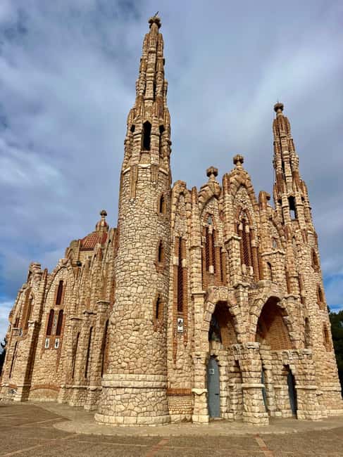 Wine Route with 3 Tastings & Castillo La Mola: Small Group - La Mola Castle and the Sanctuary of Santa María Magdalena