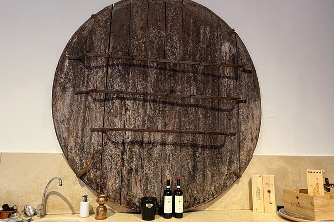 Wine Tasting in Montepulciano with Visit to the Vineyards Private Tour - Six wines with Tuscan food