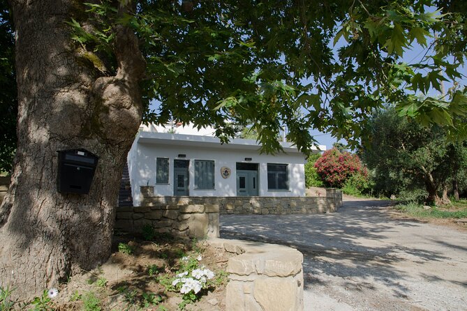 Wine Tasting: Meet the Cretan Vineyard at West Chania - A first taste of Crete in Kissamos