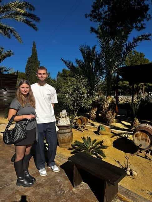 Winery Visit and Tasting in Elche with wines and tapas from Alicante in Van - Tasting Alicante red, white, rosé, and sweet wines