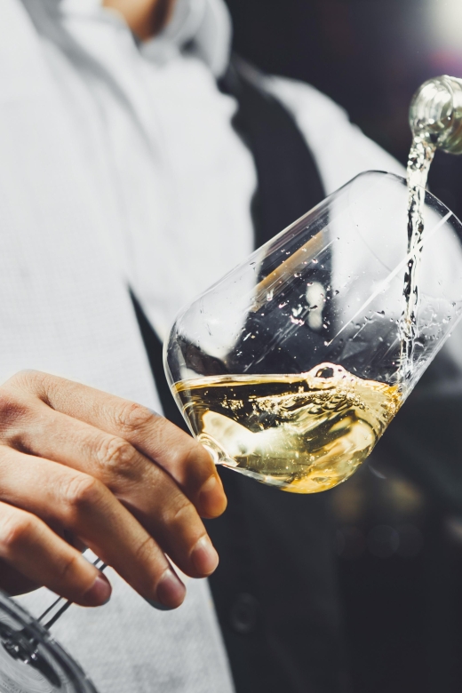 Woodinville Wine Country: Downtown Wine Tasting Pass - What Using the Mobile Pass Is Like